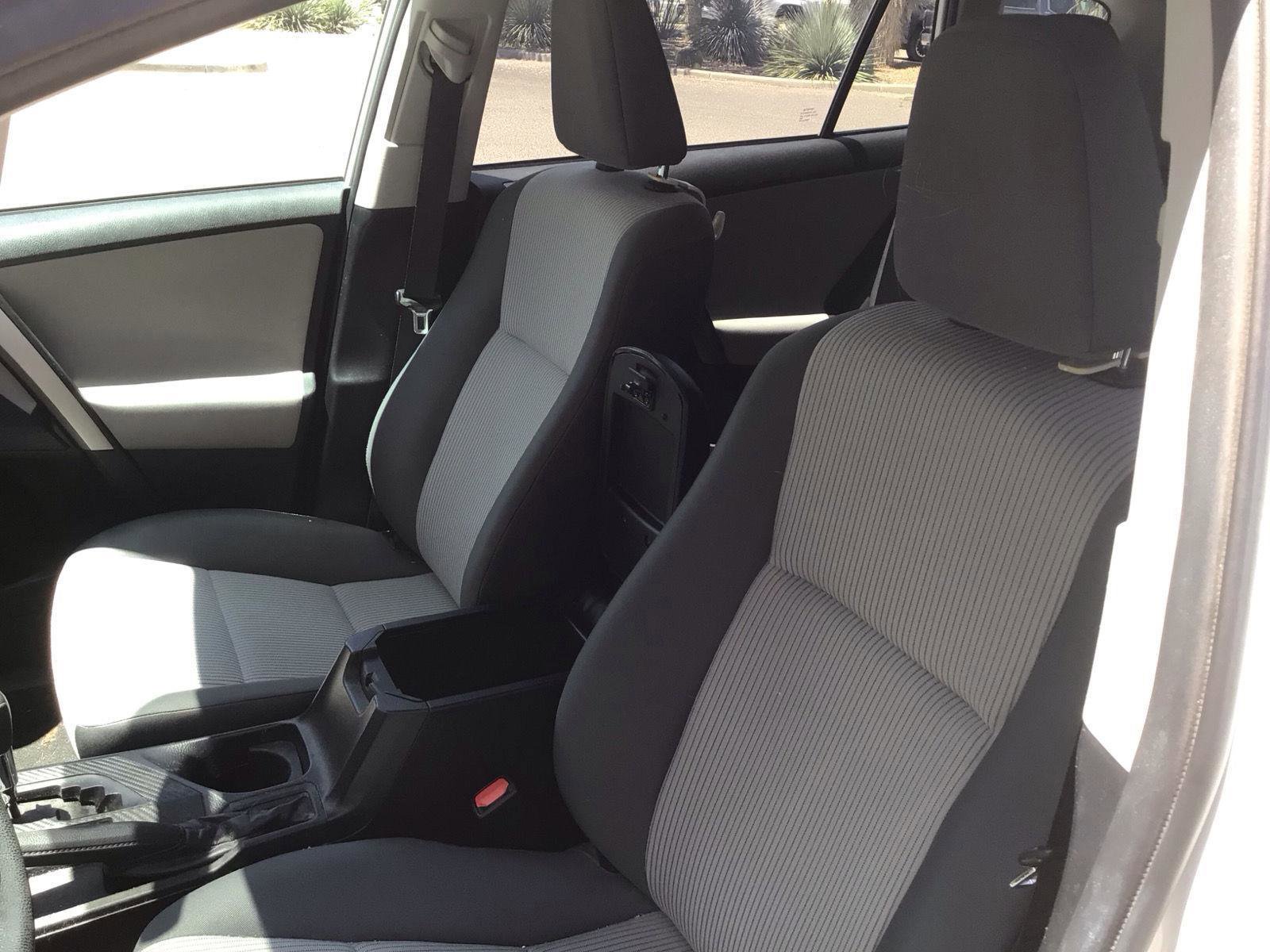 Used 2014 Toyota RAV4 LE FWD image 23