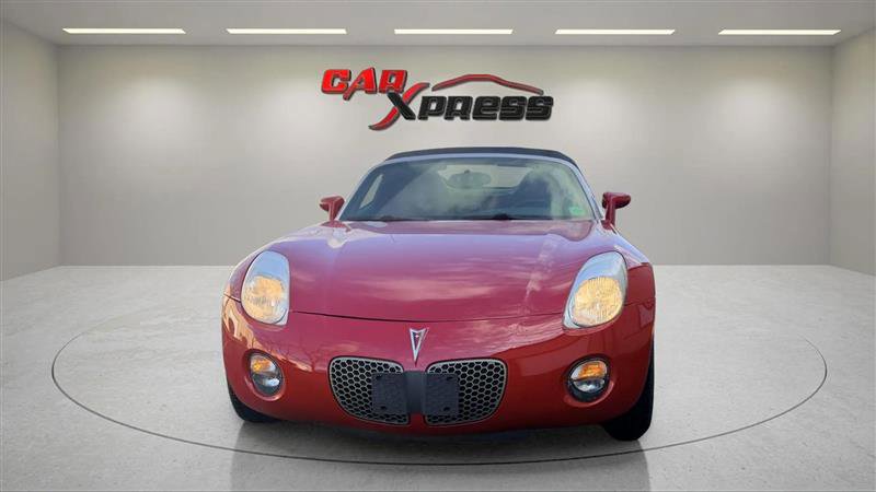 Used 2008 Pontiac Solstice Convertible w/ Premium Package image 9