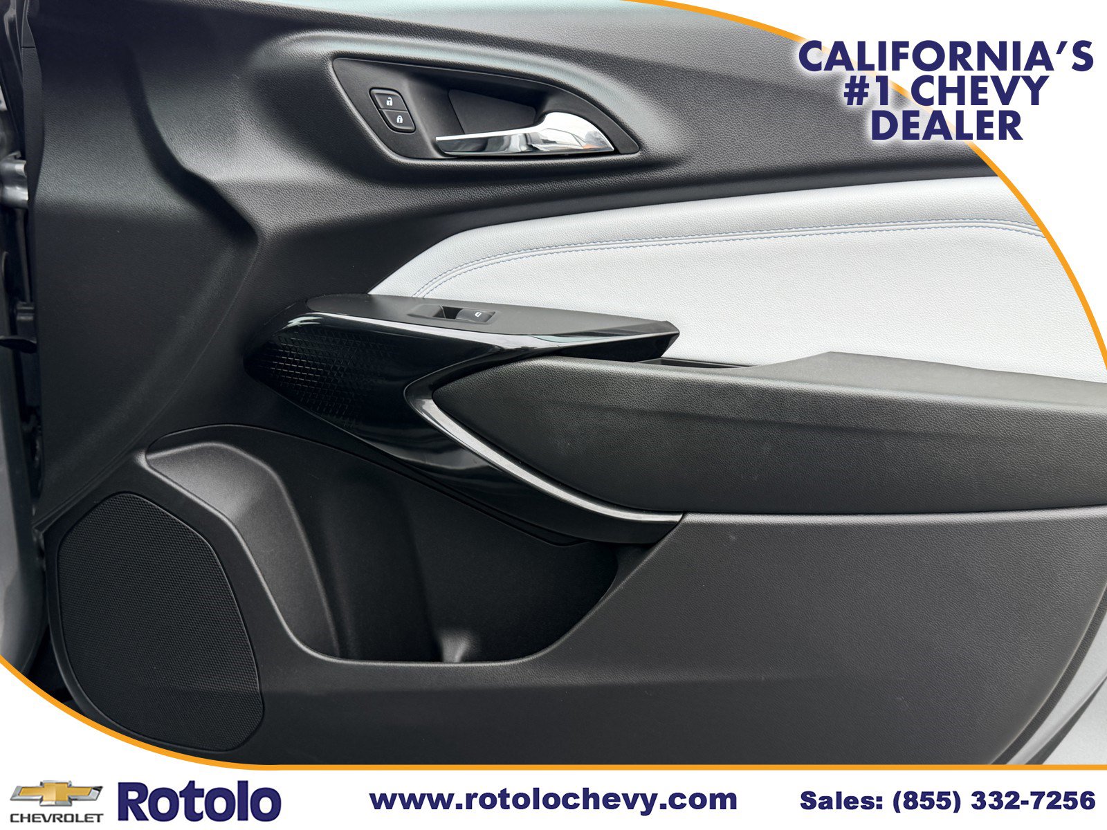 Used 2025 Chevrolet Trax LT FWD image 9