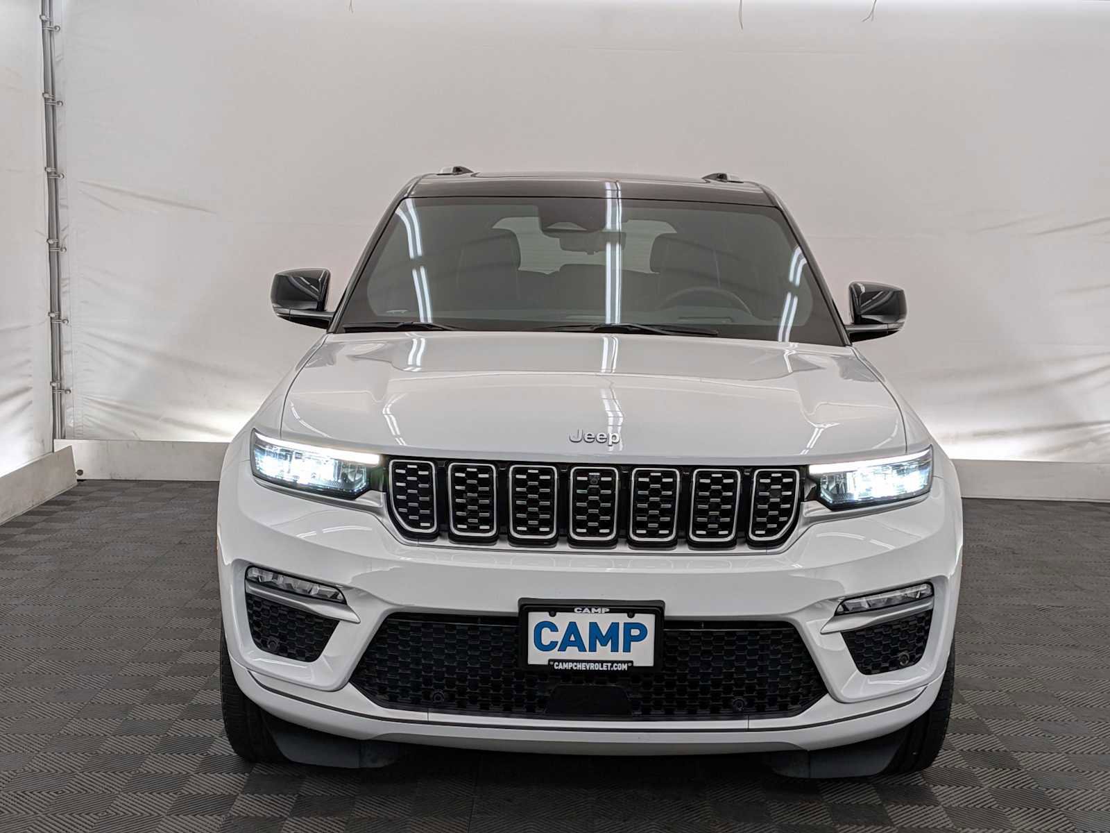 Used 2023 Jeep Grand Cherokee Summit w/ Advanced Protech Group IV image 9