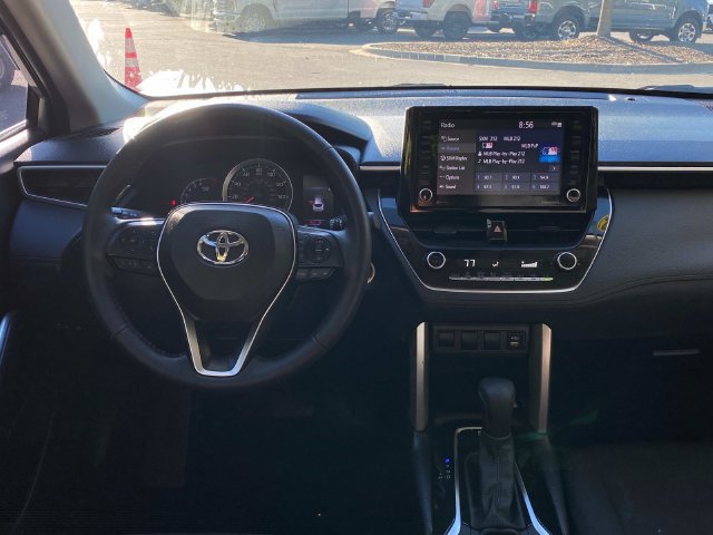 Used 2022 Toyota Corolla Cross LE FWD image 8