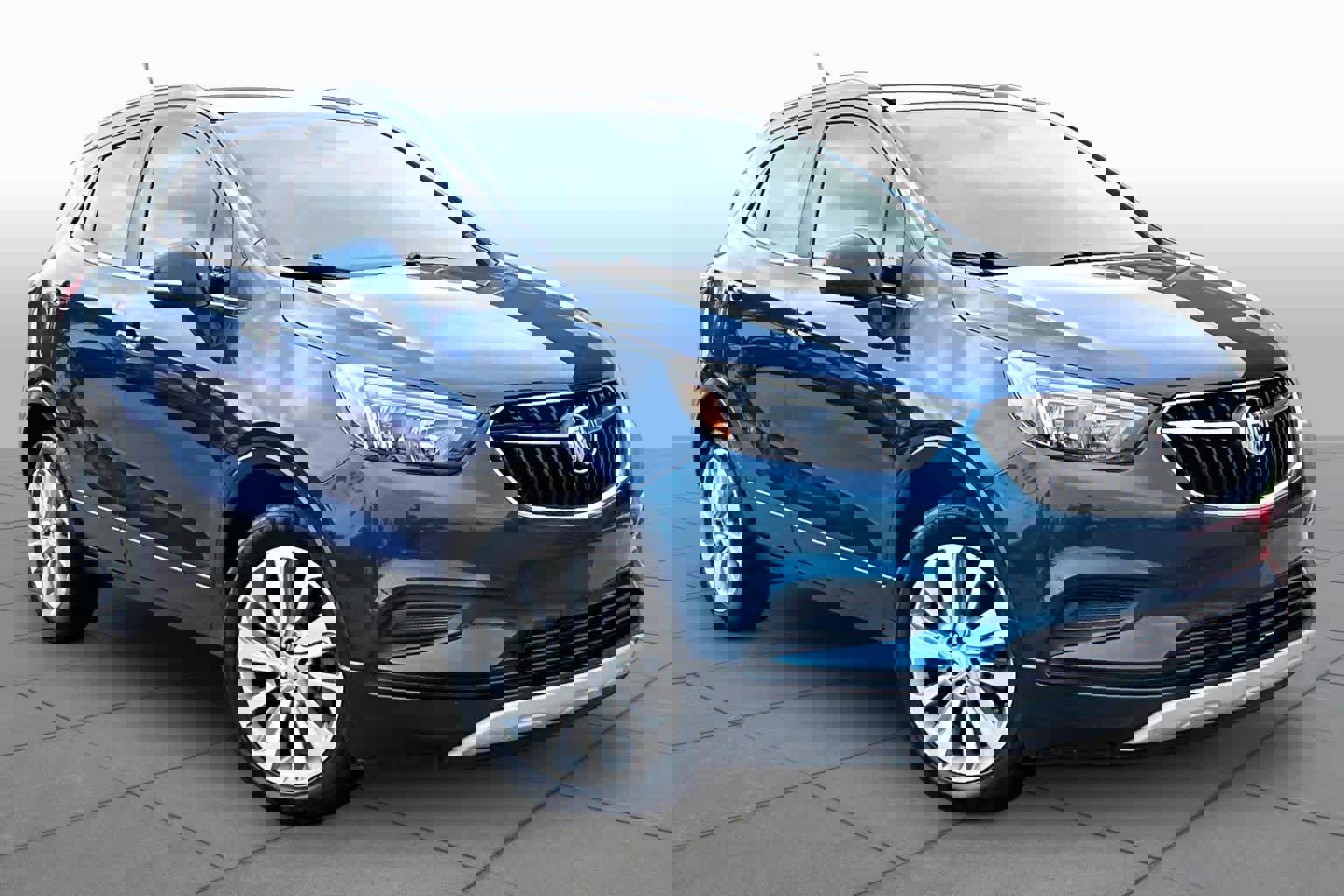 Used 2019 Buick Encore Preferred FWD image 3