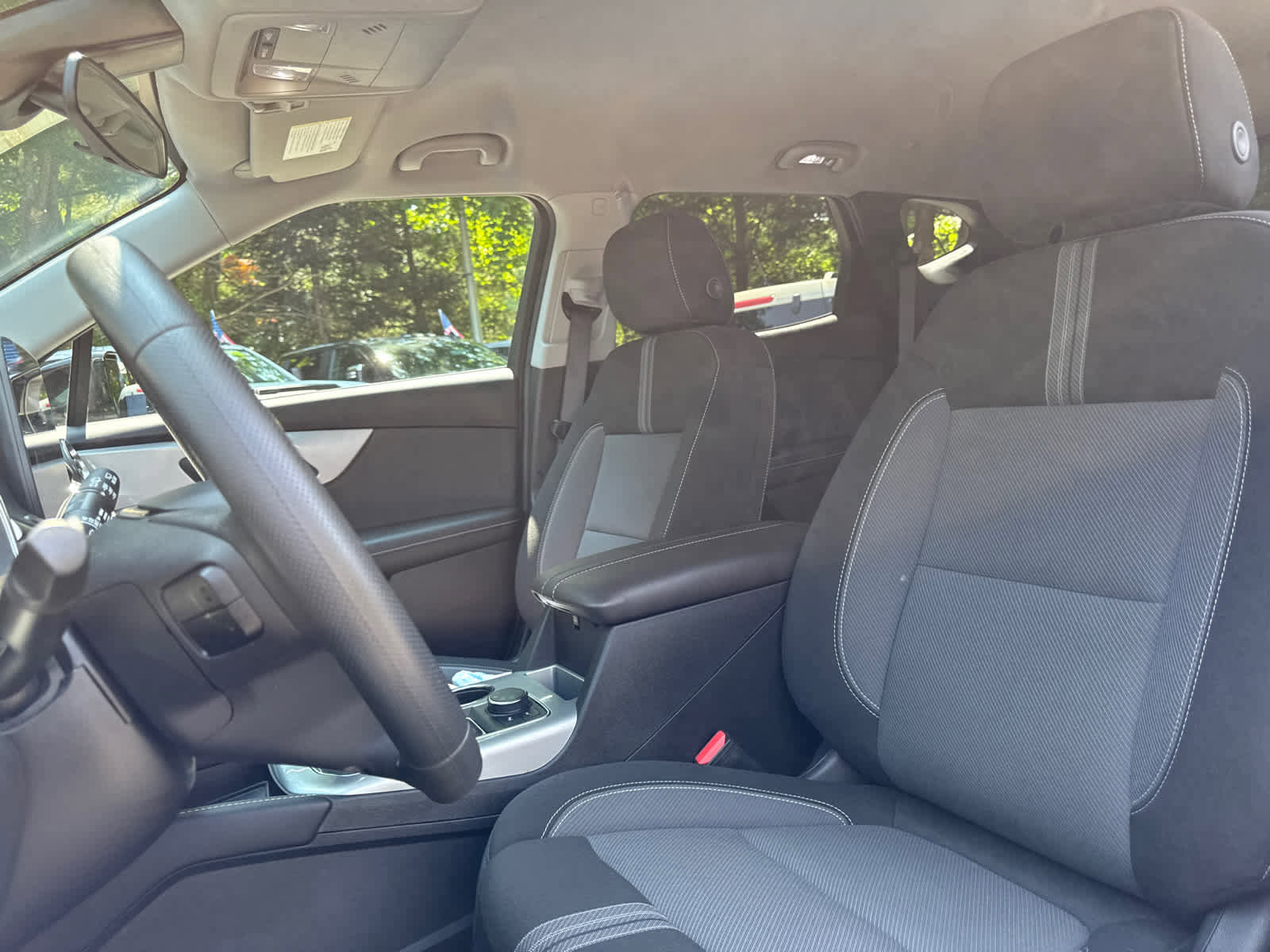 New 2025 Chevrolet Blazer LT w/ Midnight/Sport Edition image 12