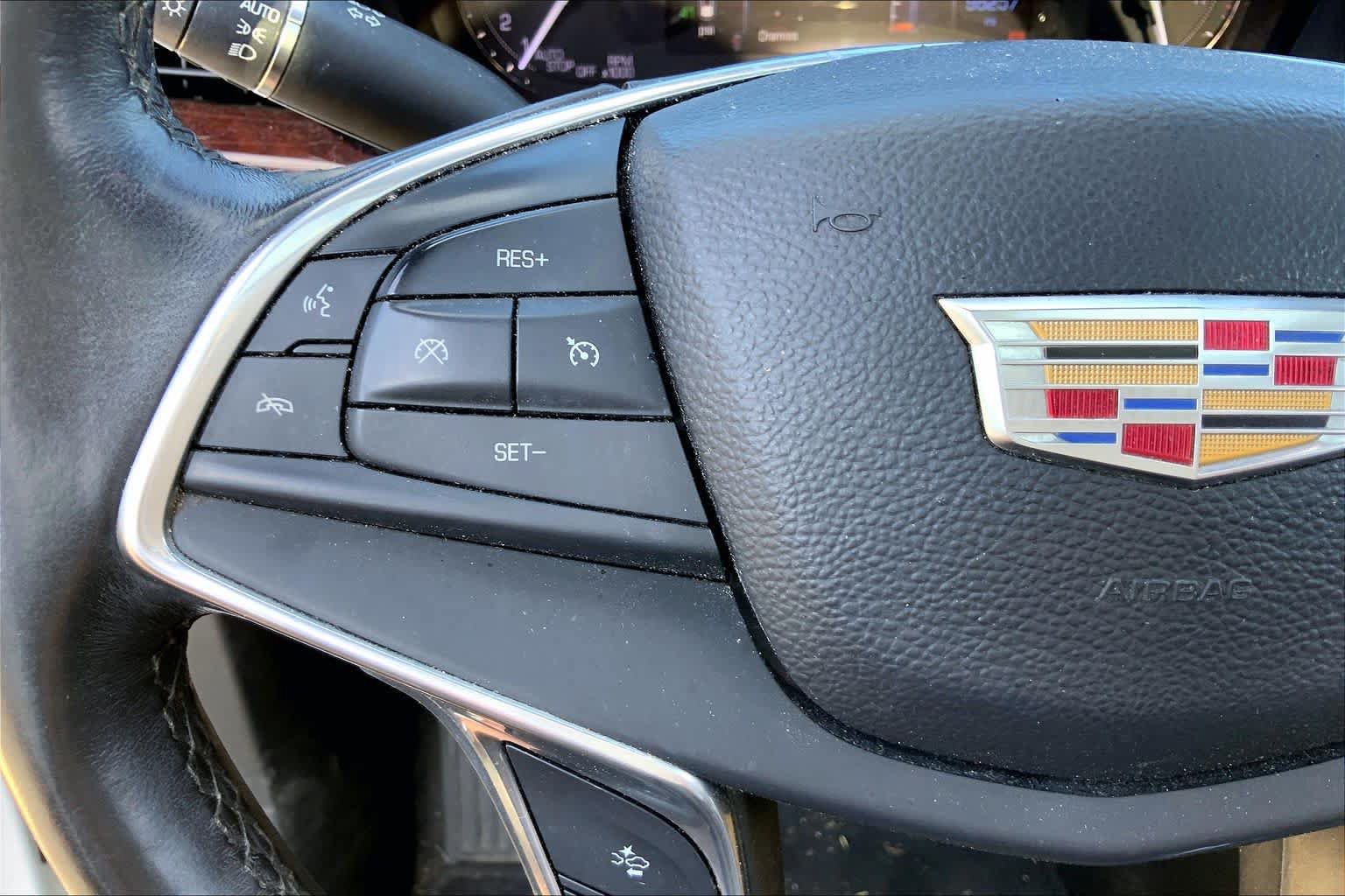 Used 2017 Cadillac XT5 Luxury w/ Driver Awareness Package FWD image 24
