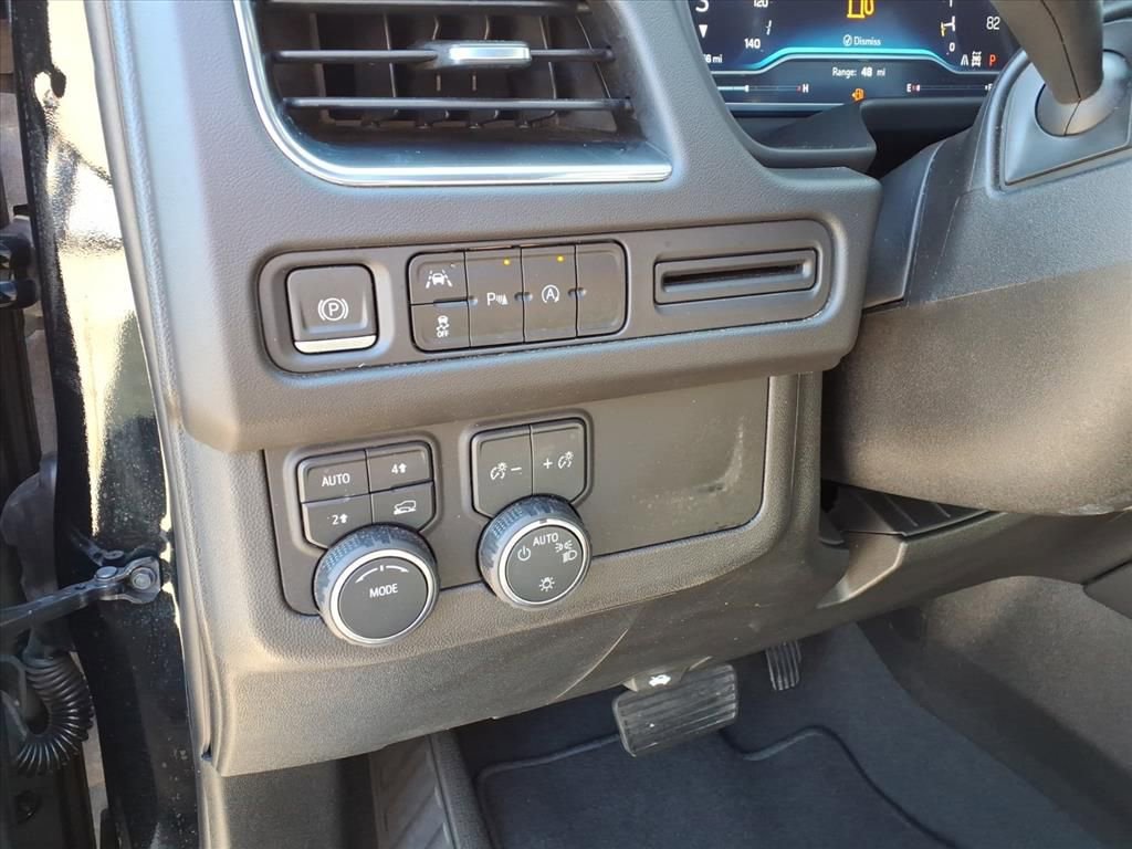 Used 2023 Chevrolet Suburban LT image 18