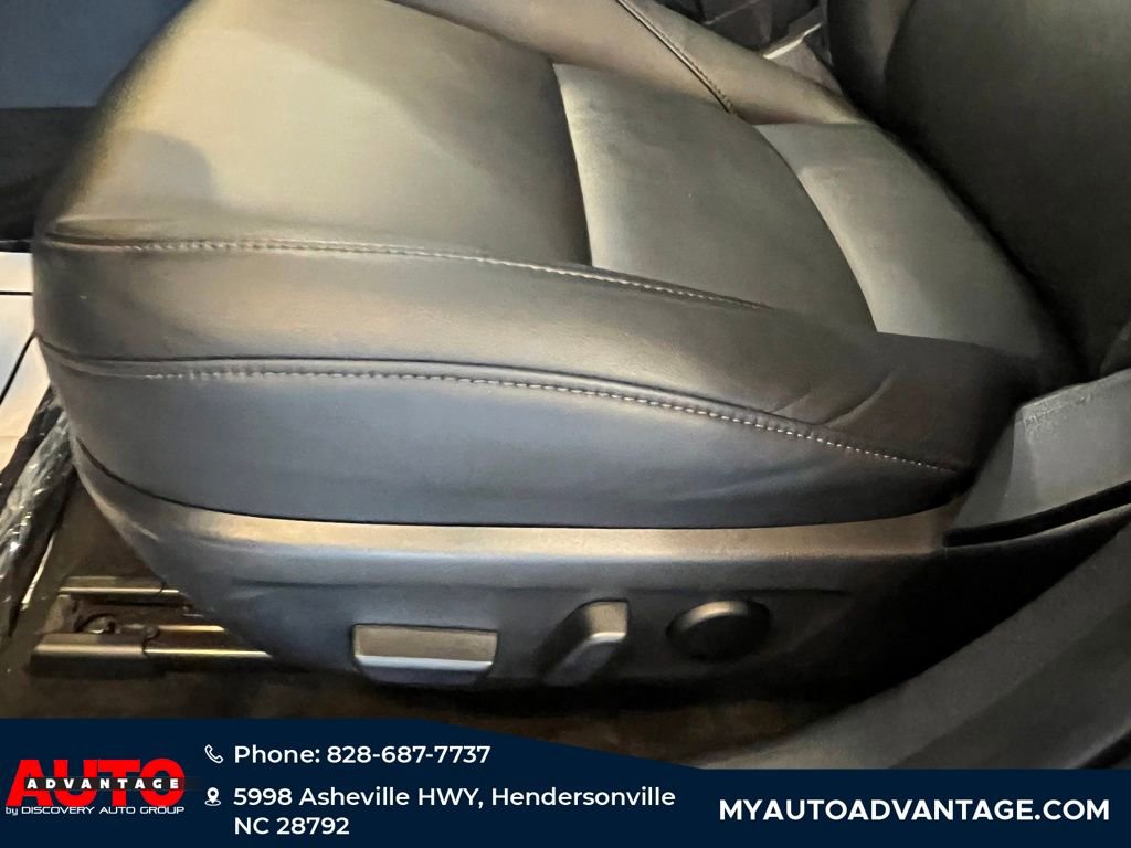 Used 2022 MAZDA MAZDA3 s FWD image 25