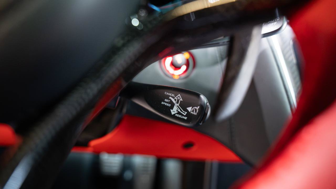 Used 2019 McLaren 600LT RWD image 21