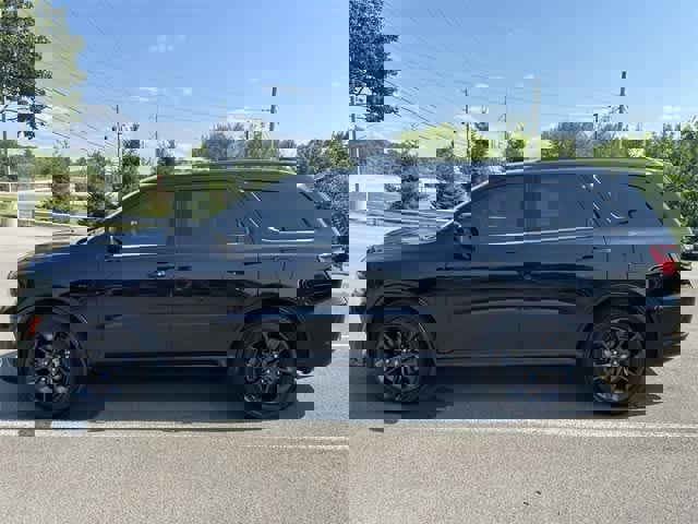 Used 2023 Dodge Durango R/T w/ Blacktop Package image 2