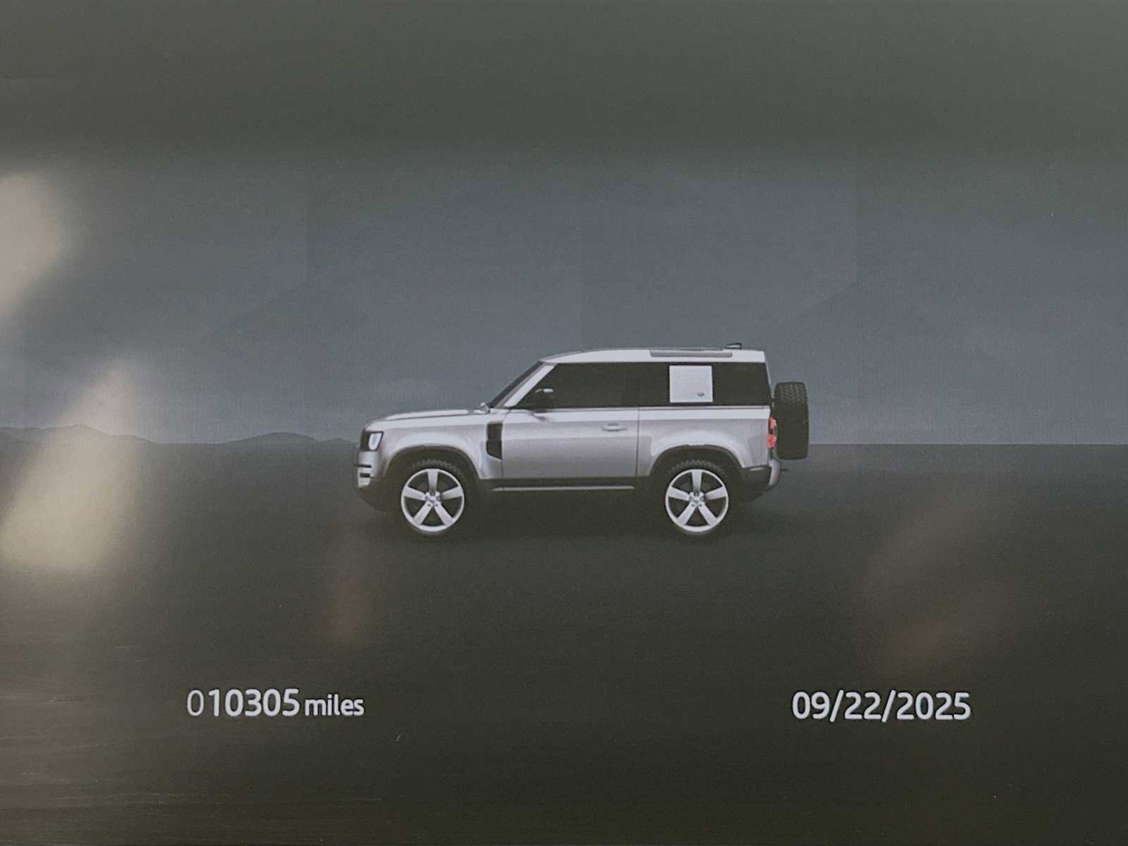 Used 2024 Land Rover Defender 90 Carpathian Edition image 16