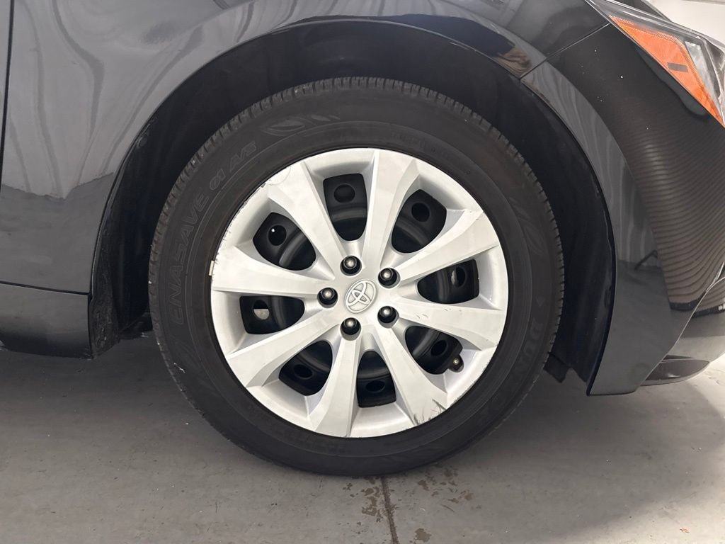 Used 2024 Toyota Corolla LE FWD image 25