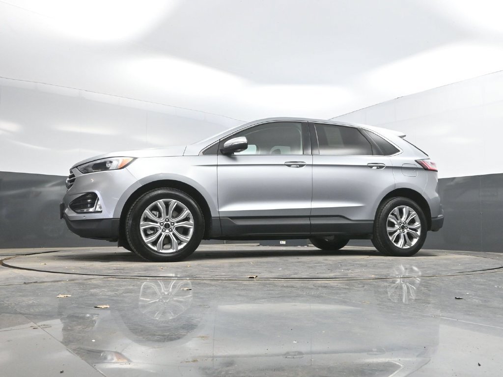 Used 2024 Ford Edge Titanium AWD/4WD image 32