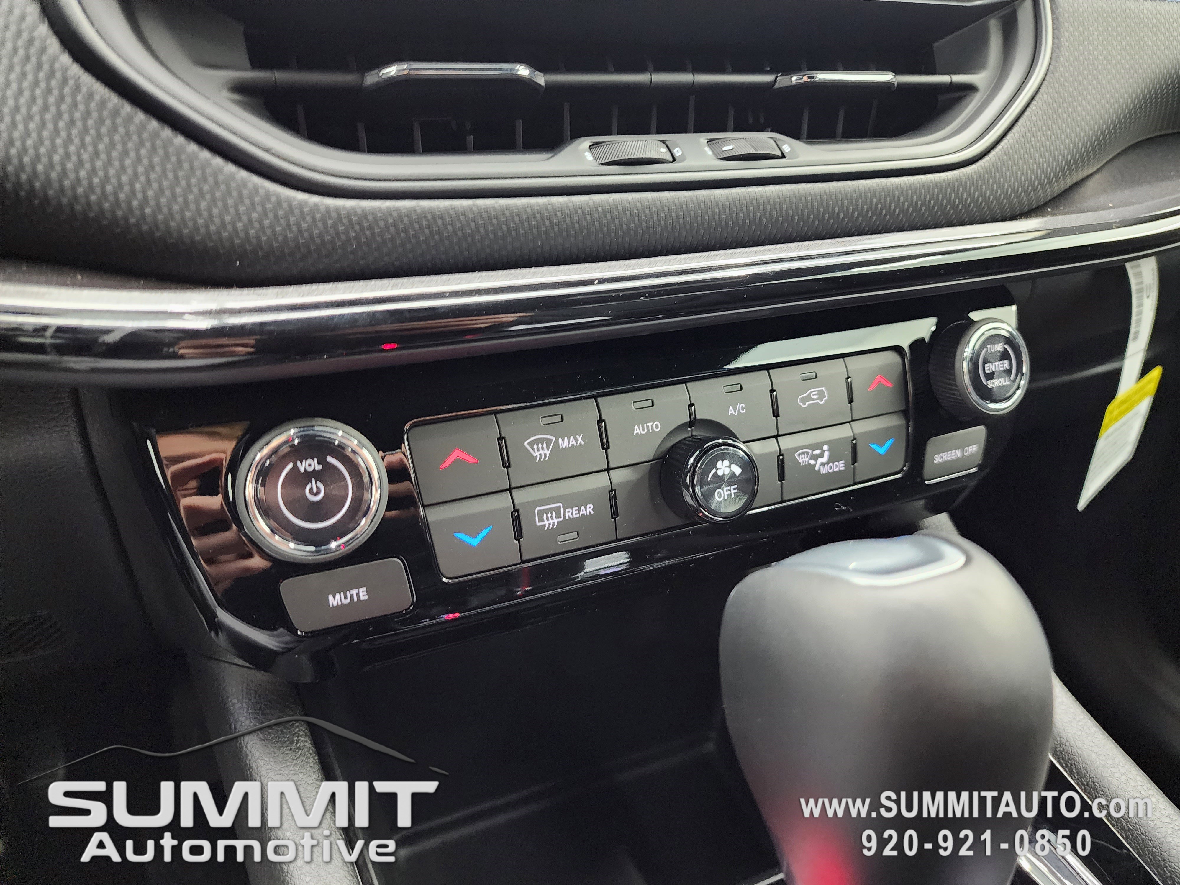 New 2026 Jeep Compass Limited image 60