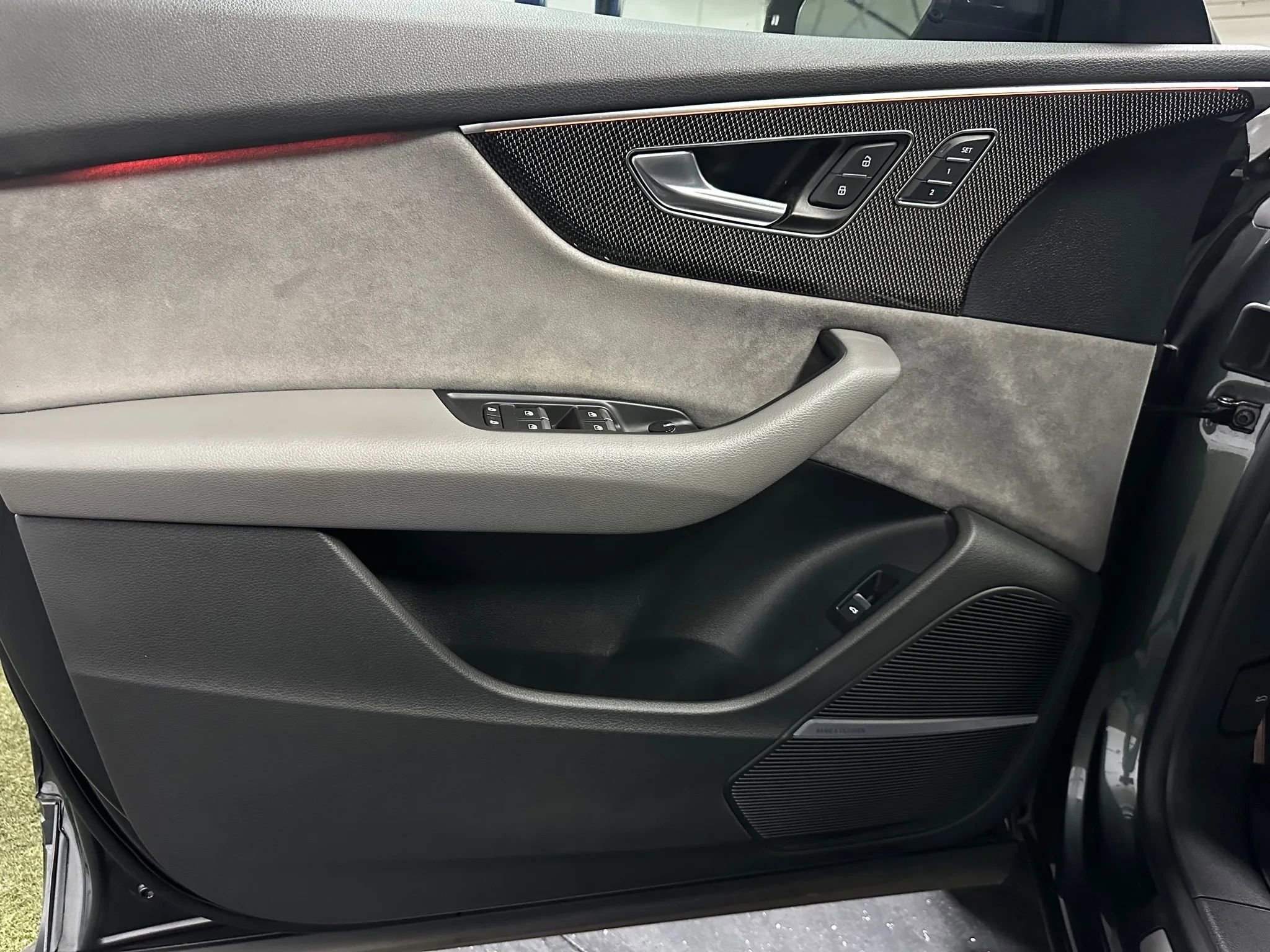 Used 2020 Audi SQ8 Prestige w/ Prestige Package image 12