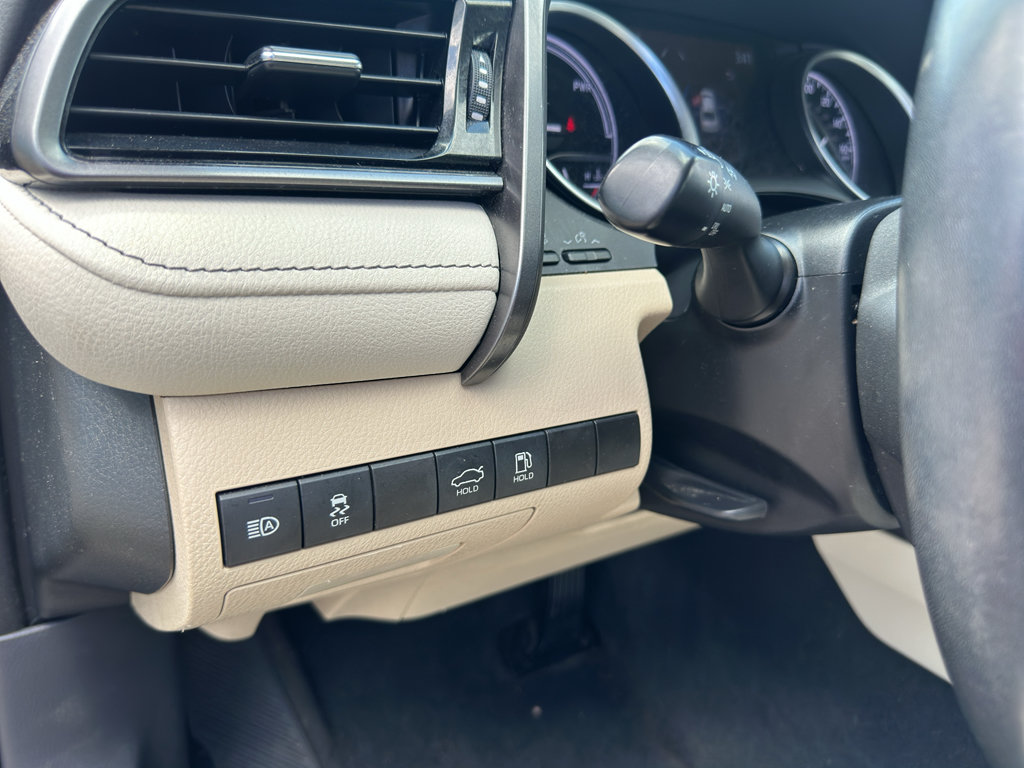 Used 2022 Toyota Camry XLE FWD image 20