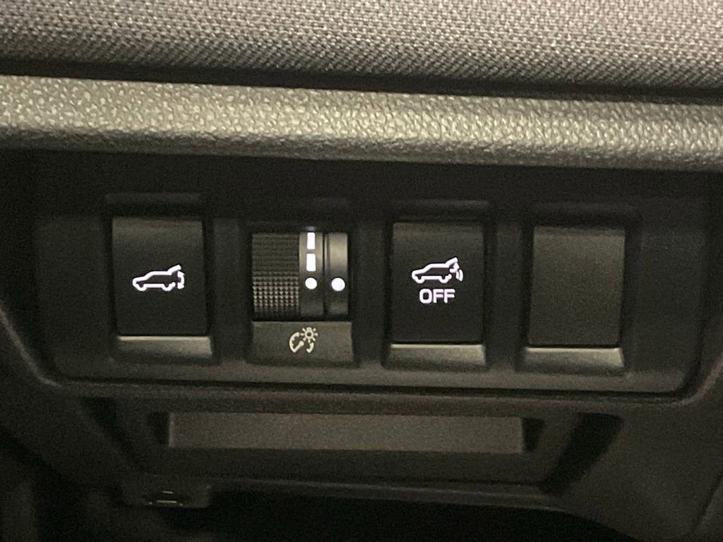 Used 2023 Subaru Outback Premium image 20