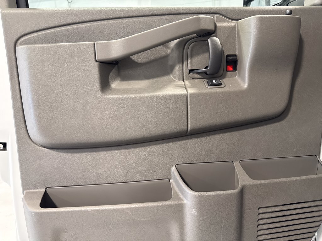 New 2025 Chevrolet Express 2500 w/ Driver Convenience Package RWD image 28