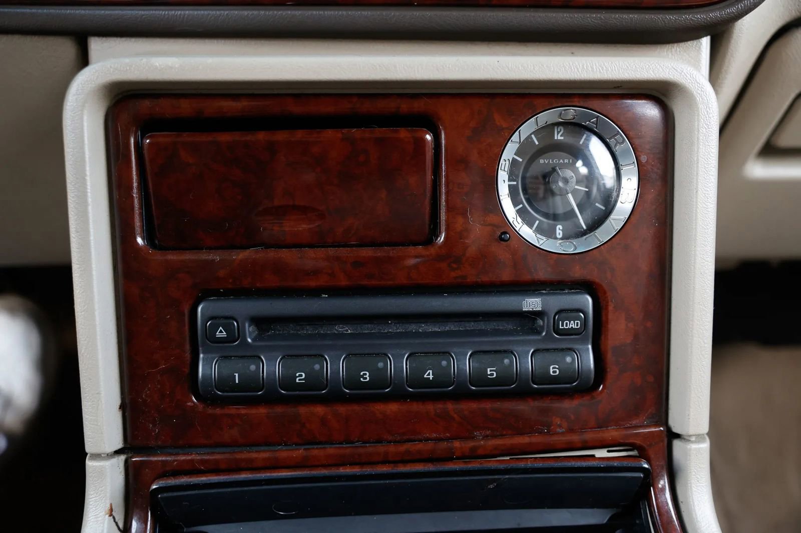 Used 2005 Cadillac Escalade EXT image 32