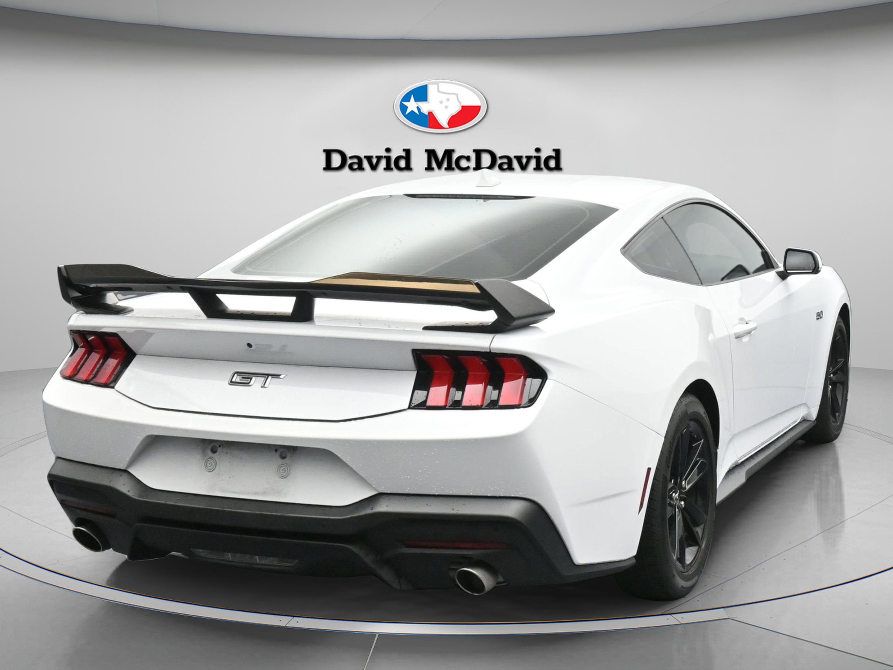 Used 2025 Ford Mustang GT RWD image 8