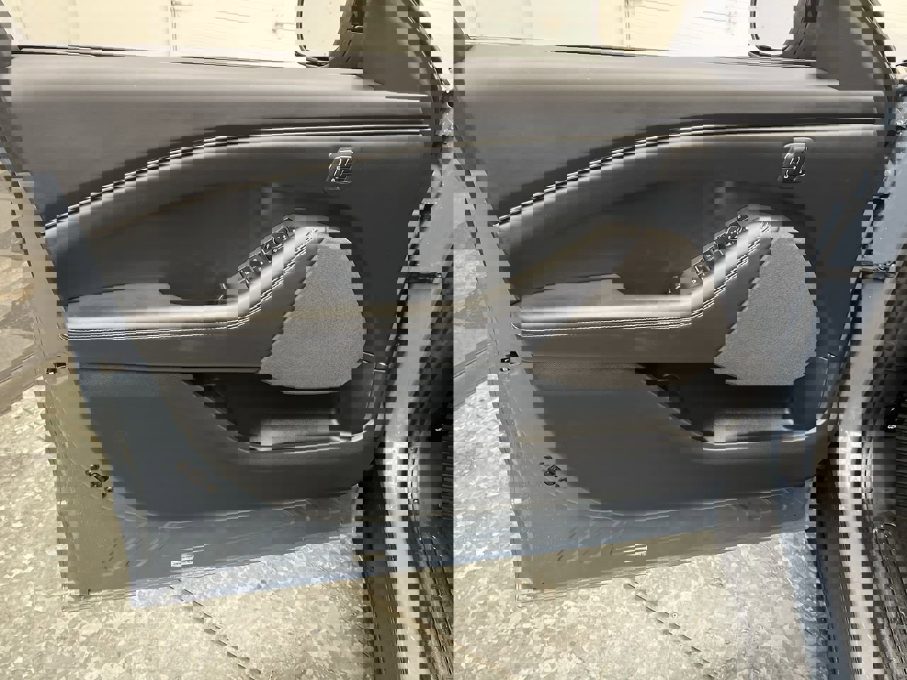 Used 2024 Ford Mustang Mach-E Select w/ Comfort Package Lite image 9