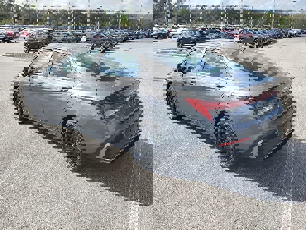 New 2026 Hyundai Elantra SEL Sport Premium image 2