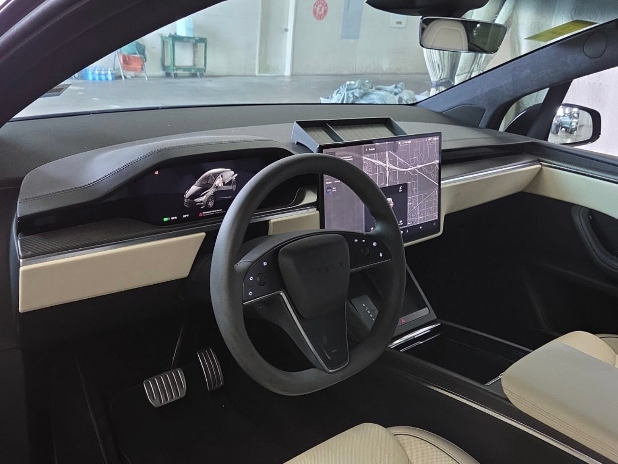 Used 2024 Tesla Model X Plaid AWD/4WD image 6
