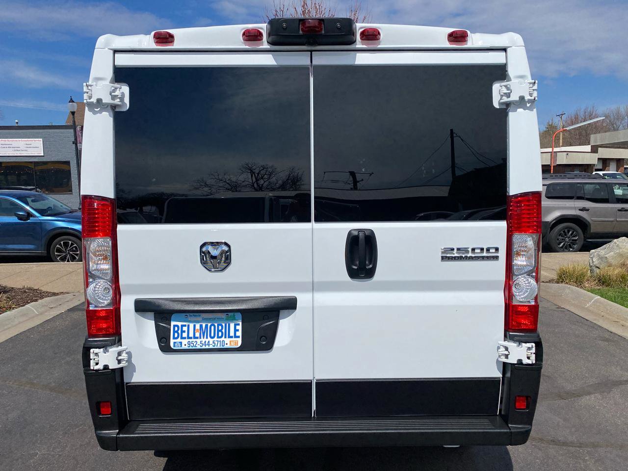 Used 2025 RAM ProMaster 2500 w/ U-Haul Equipment Group FWD image 4