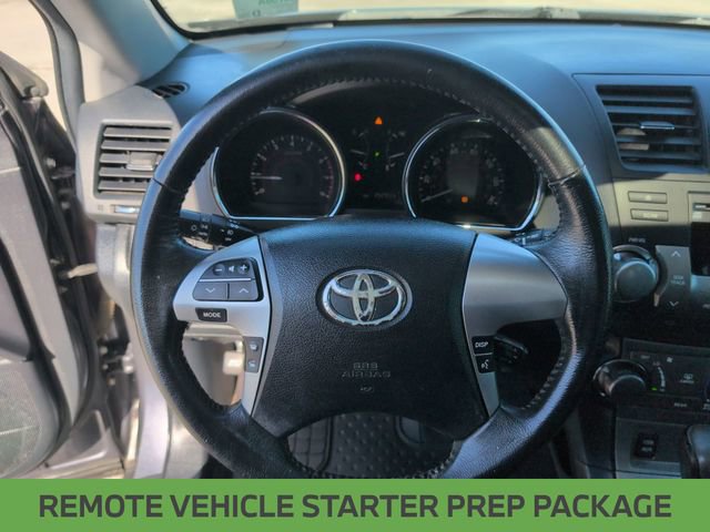 Used 2012 Toyota Highlander SE w/ Tow Pkg FWD image 13