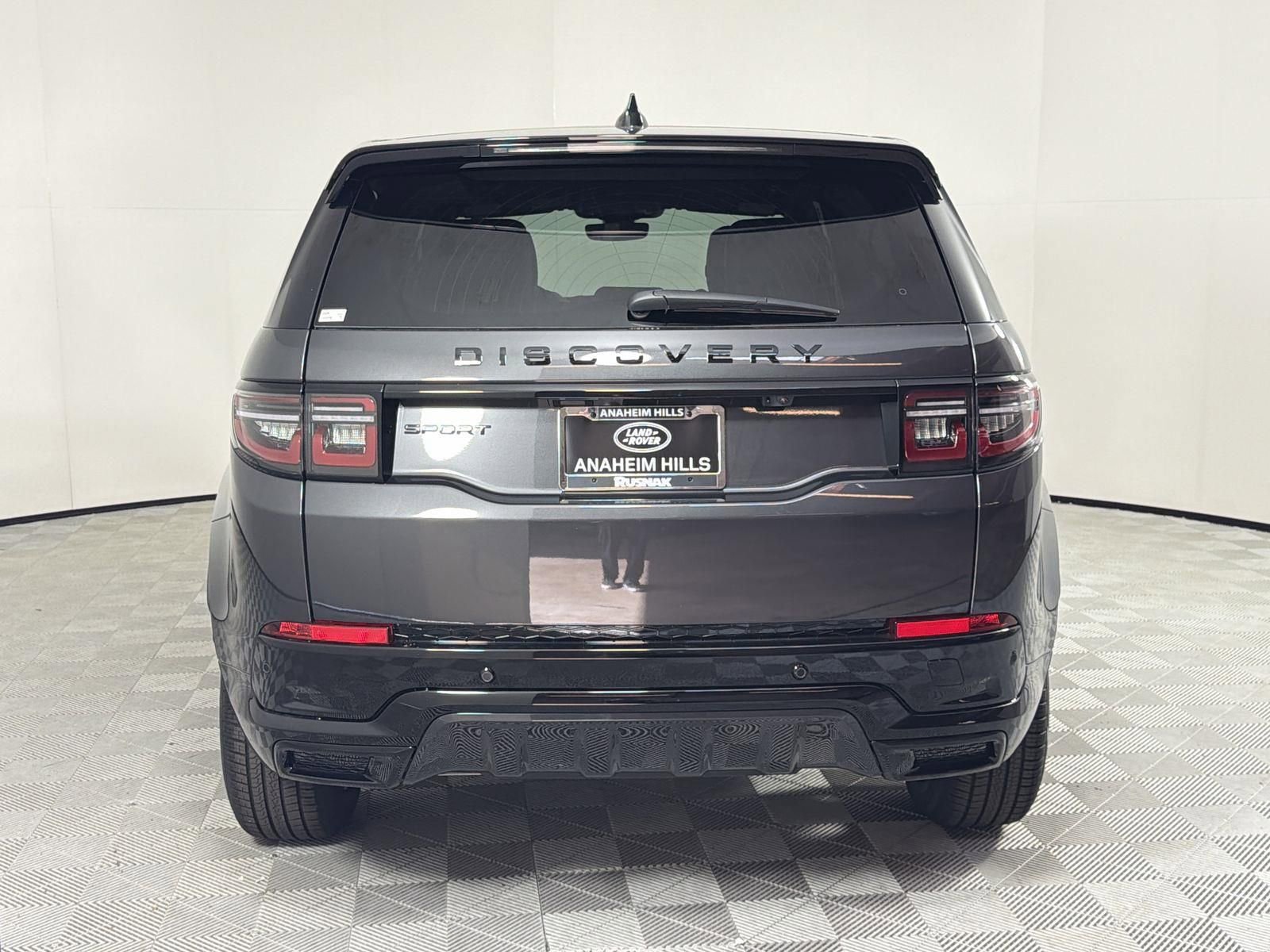 New 2026 Land Rover Discovery Sport Landmark image 4