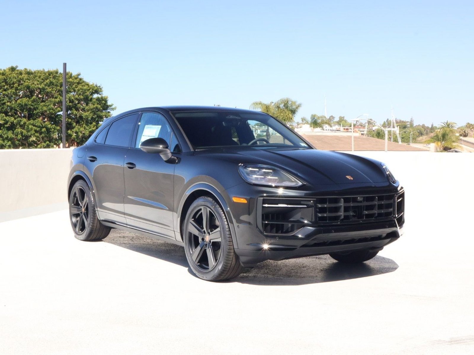 New 2026 Porsche Cayenne Coupe AWD/4WD image 7