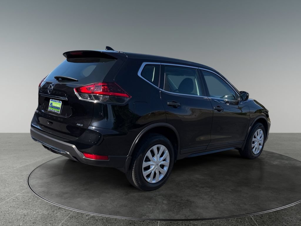 Used 2018 Nissan Rogue S AWD/4WD image 10