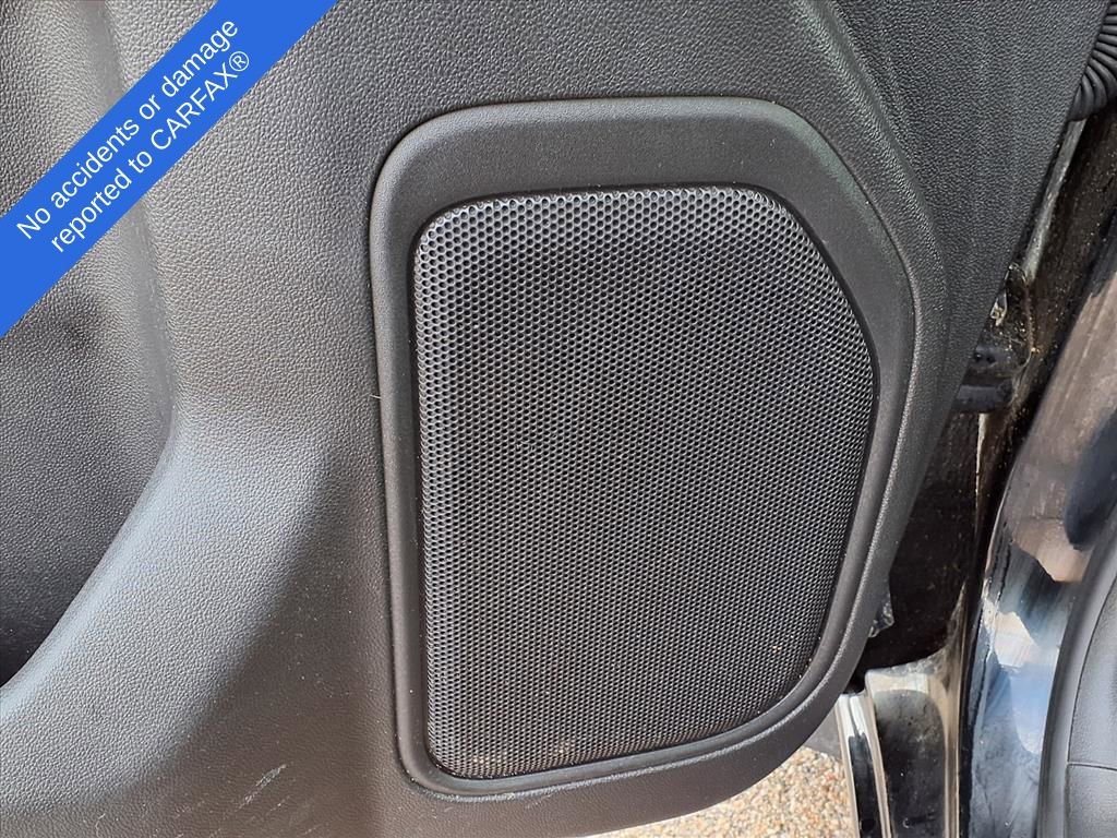 Used 2022 Chevrolet Silverado 1500 Custom Trail Boss w/ LPO, Dark Essentials Package image 17