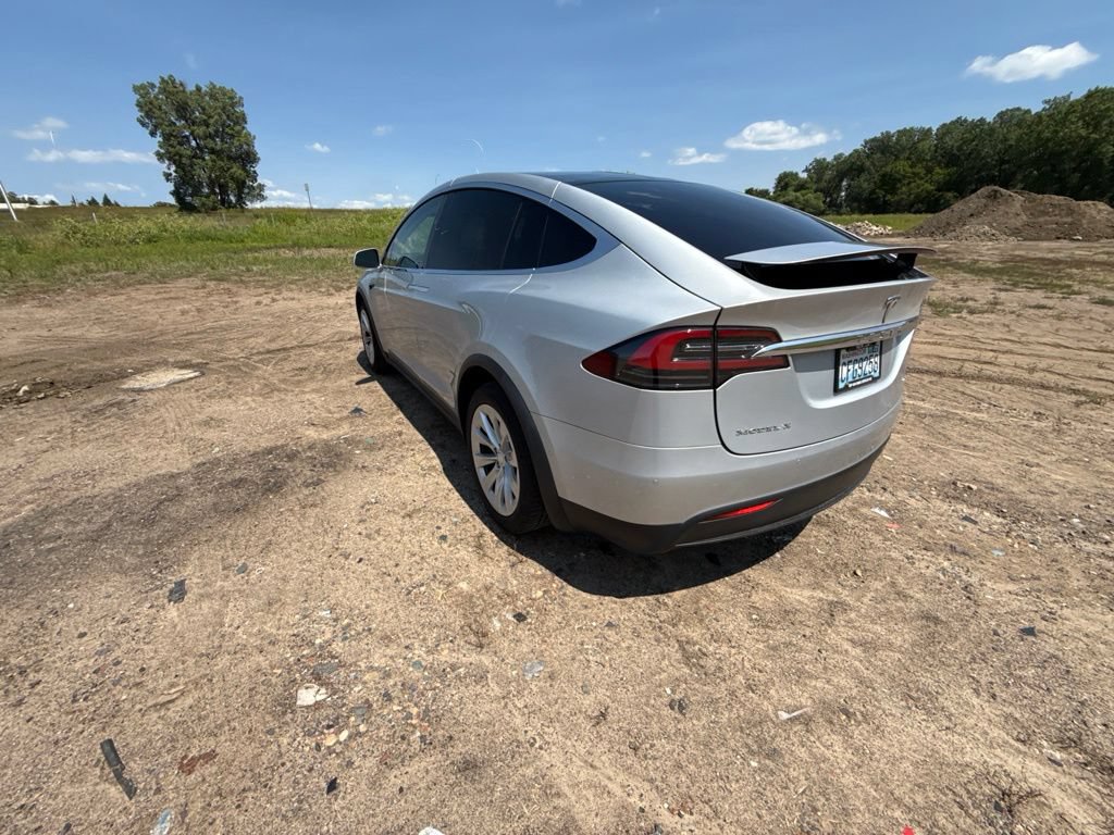 Used 2016 Tesla Model X 75D AWD/4WD image 42