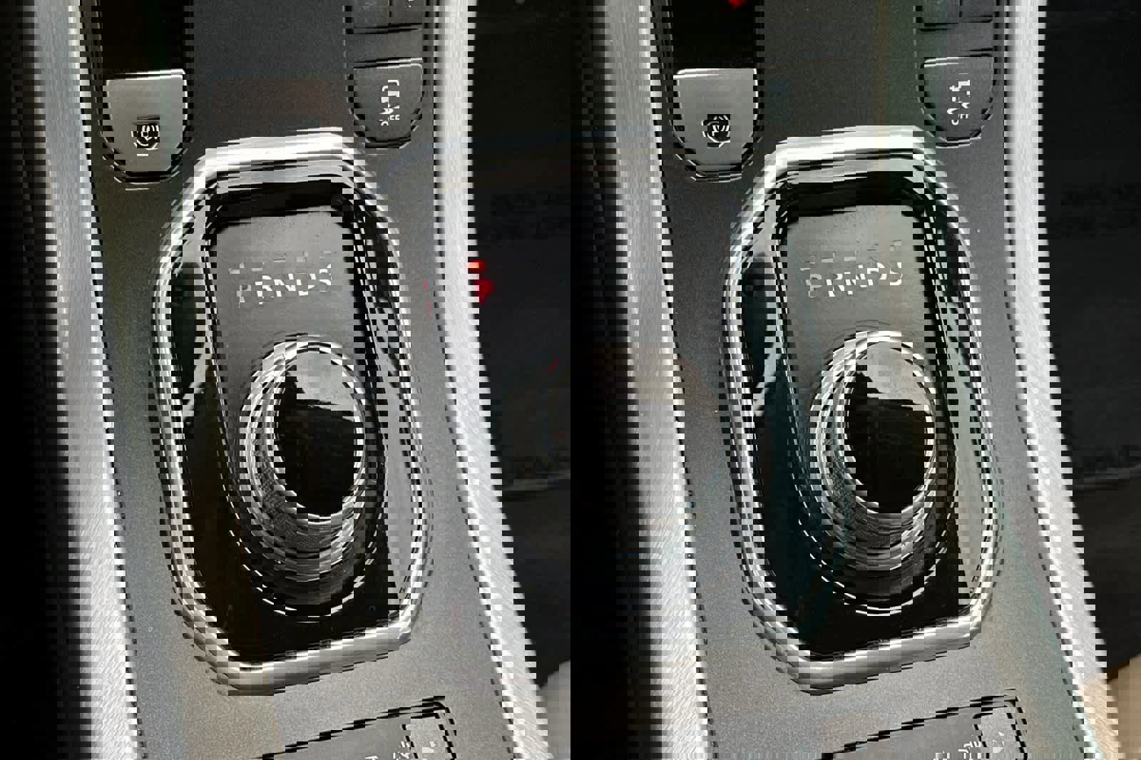 Used 2016 Land Rover Range Rover Evoque SE image 24