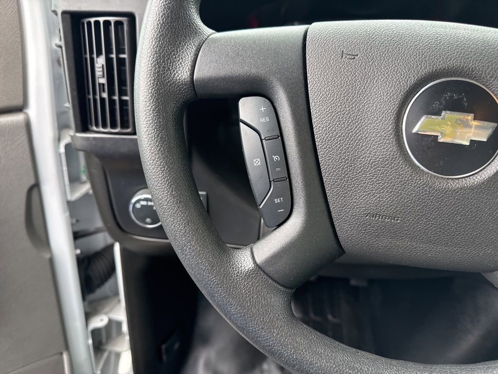 Used 2024 Chevrolet Express 3500 w/ Power Convenience Package image 12