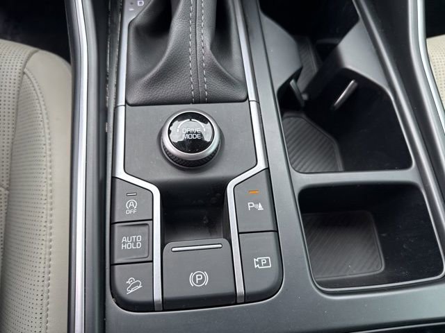 Certified 2025 Kia Sorento S image 33