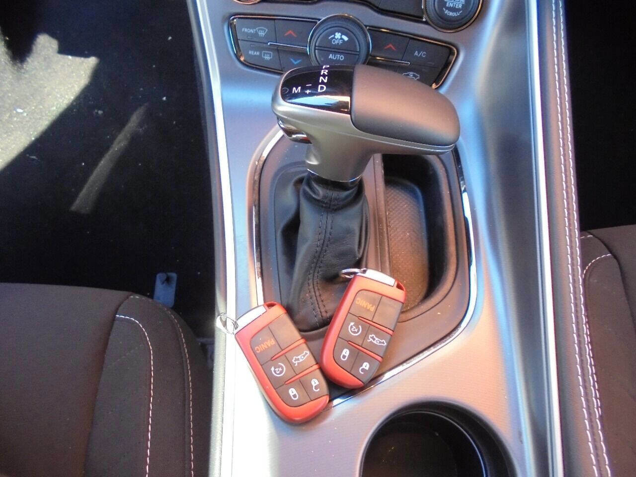 Used 2020 Dodge Challenger SRT Hellcat image 21