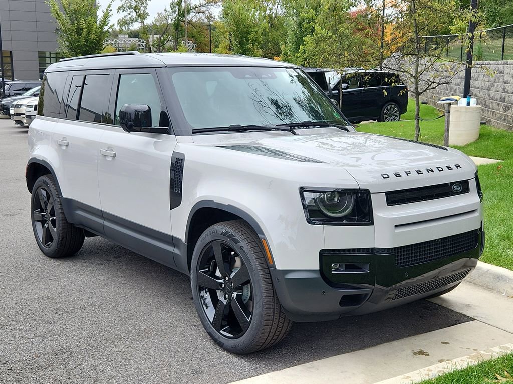 Used 2026 Land Rover Defender 110 S image 10