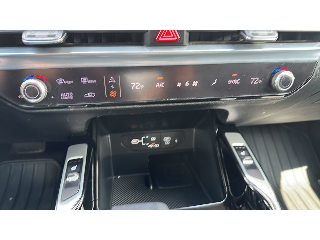 Used 2024 Kia Sorento X-Line EX AWD/4WD image 16