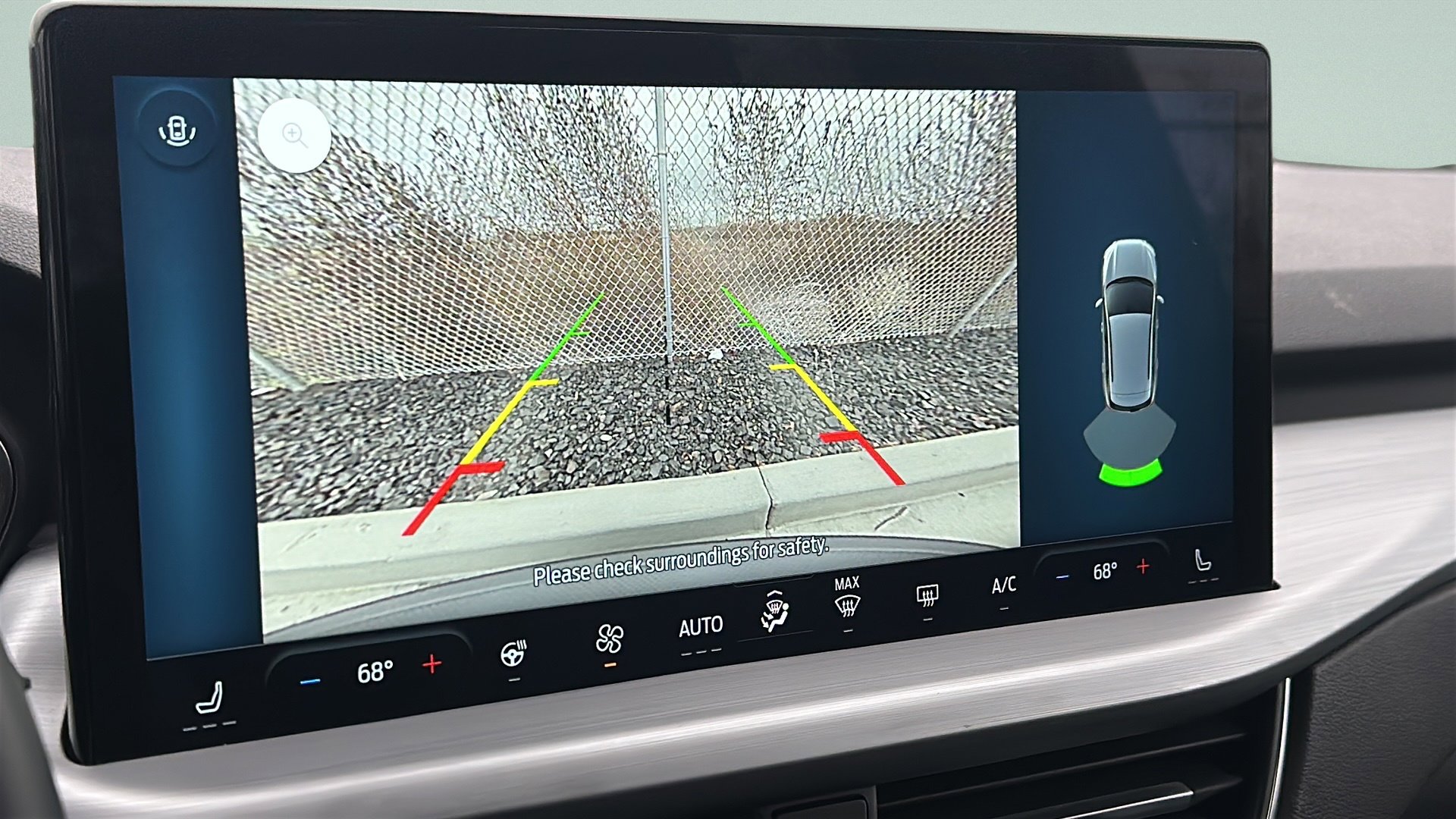 Used 2025 Ford Escape Platinum image 28