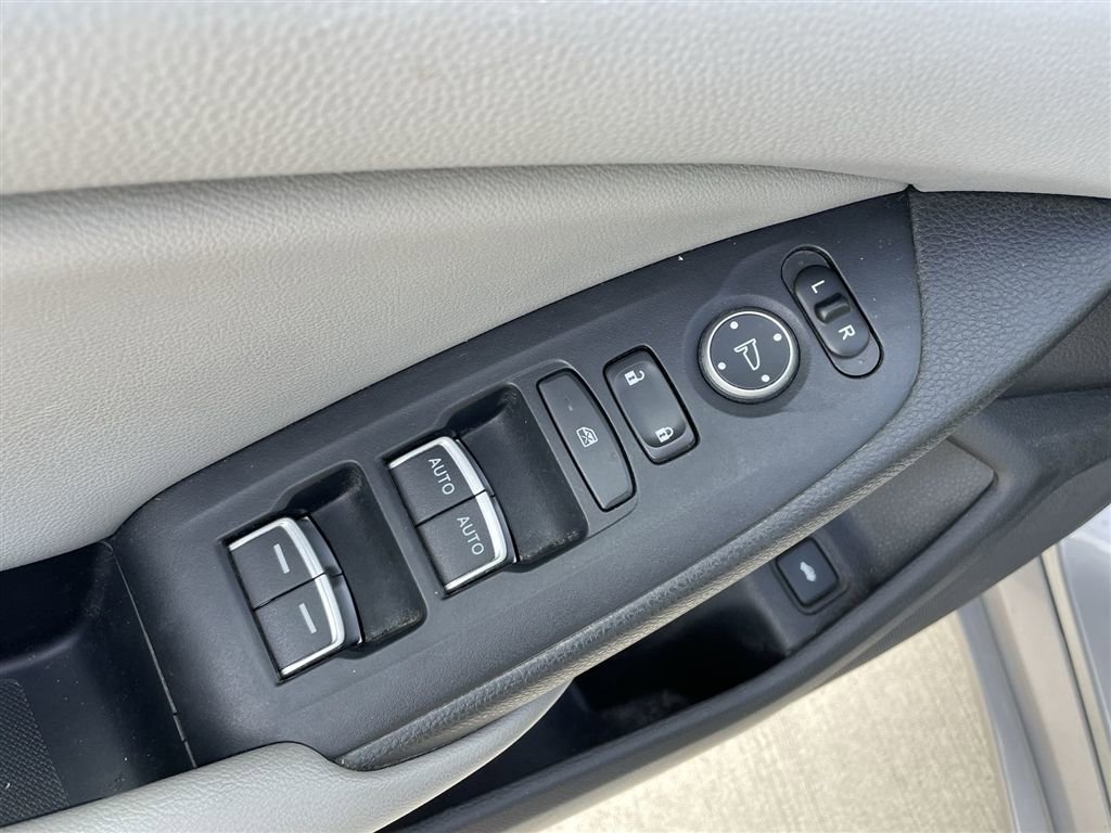 Used 2019 Honda Accord LX image 21