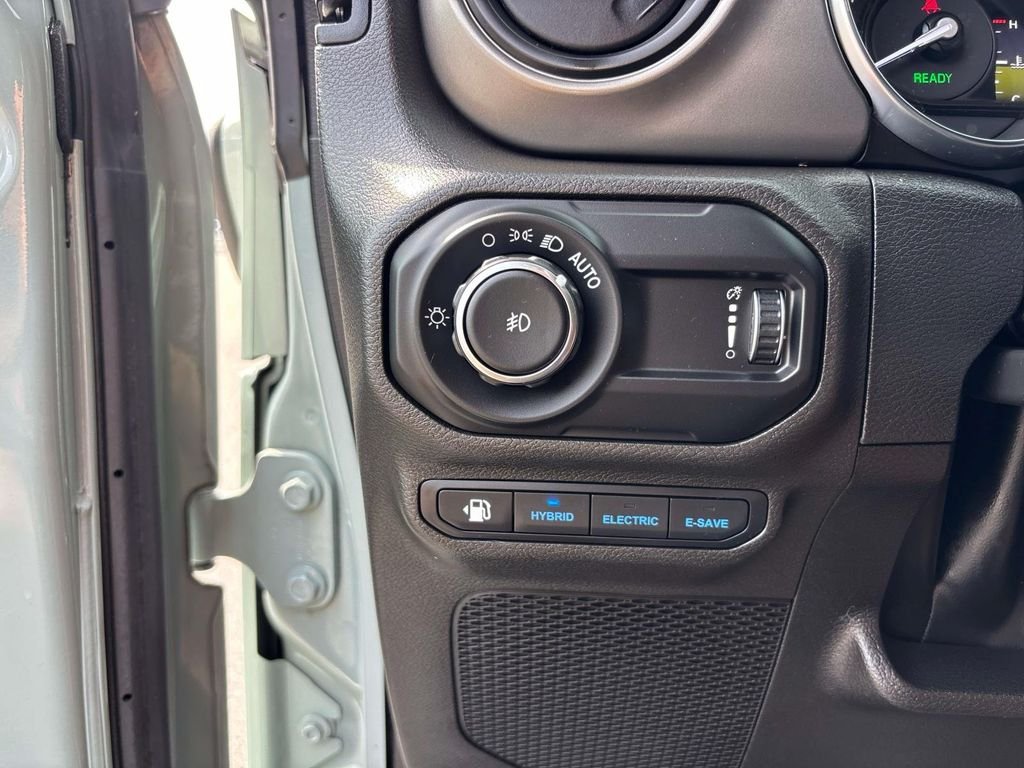 Used 2023 Jeep Wrangler Unlimited w/ Sun & Screen Package AWD/4WD image 20