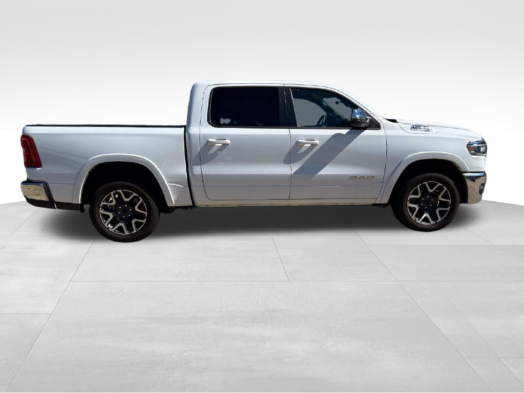Used 2025 RAM 1500 Laramie AWD/4WD image 7