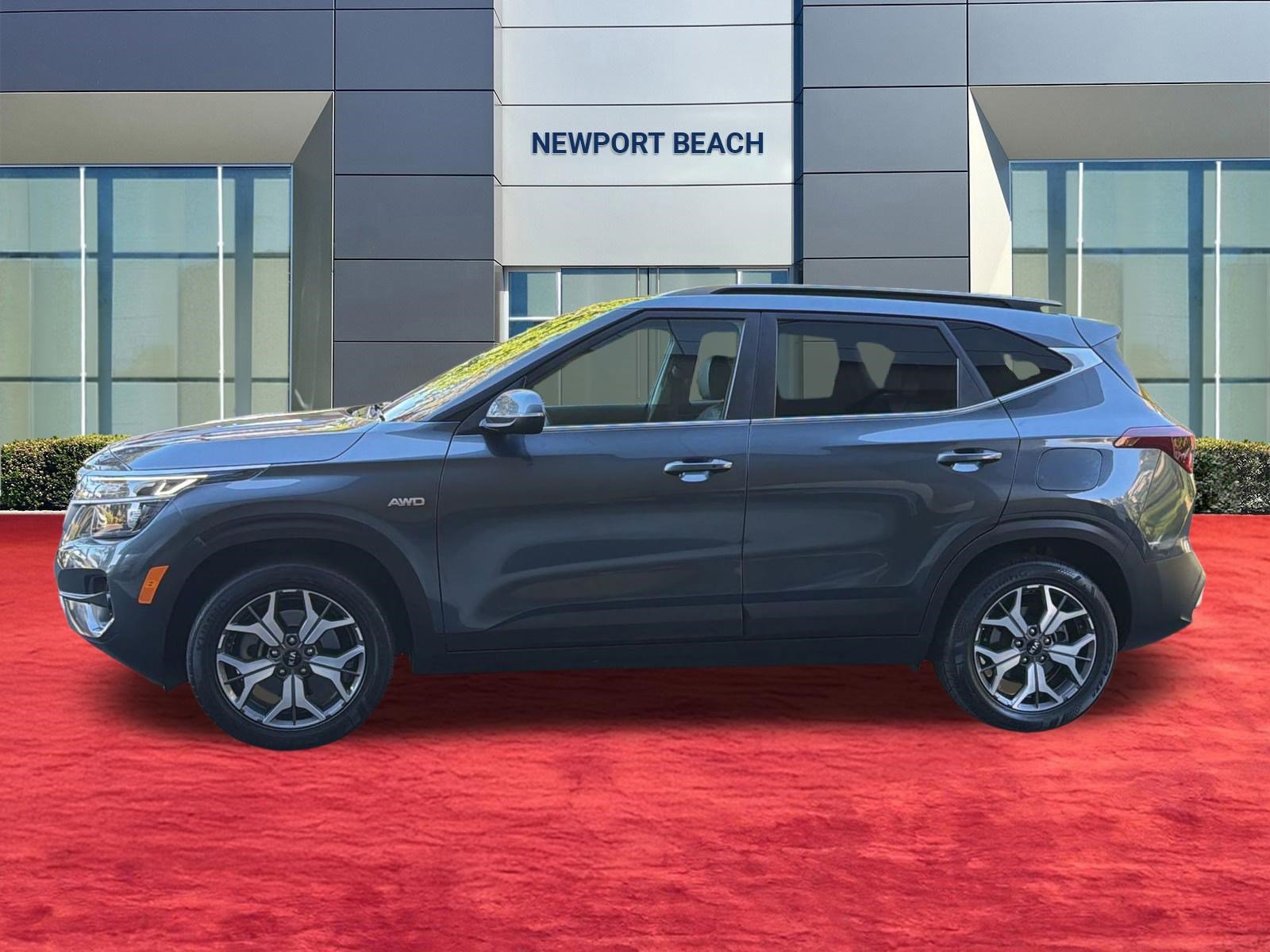 Used 2021 Kia Seltos EX AWD/4WD image 2