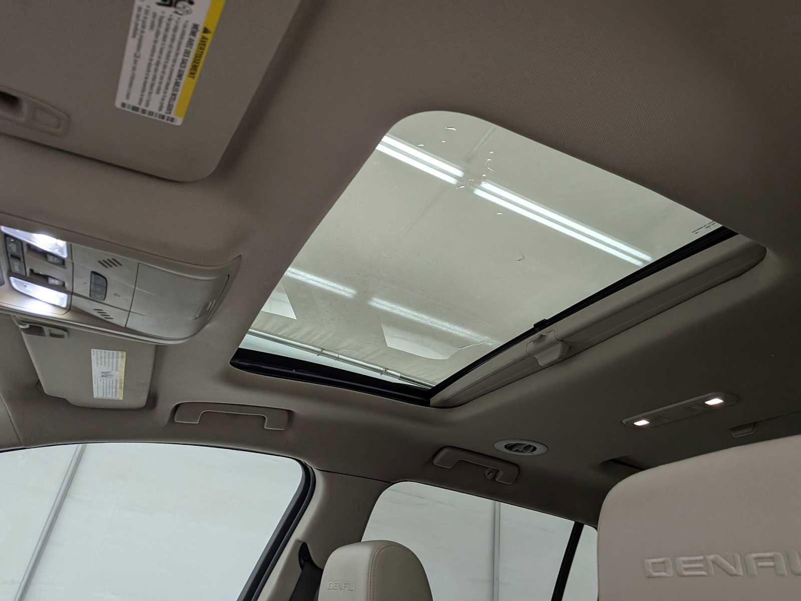 Used 2017 GMC Acadia Denali w/ Technology Package image 20