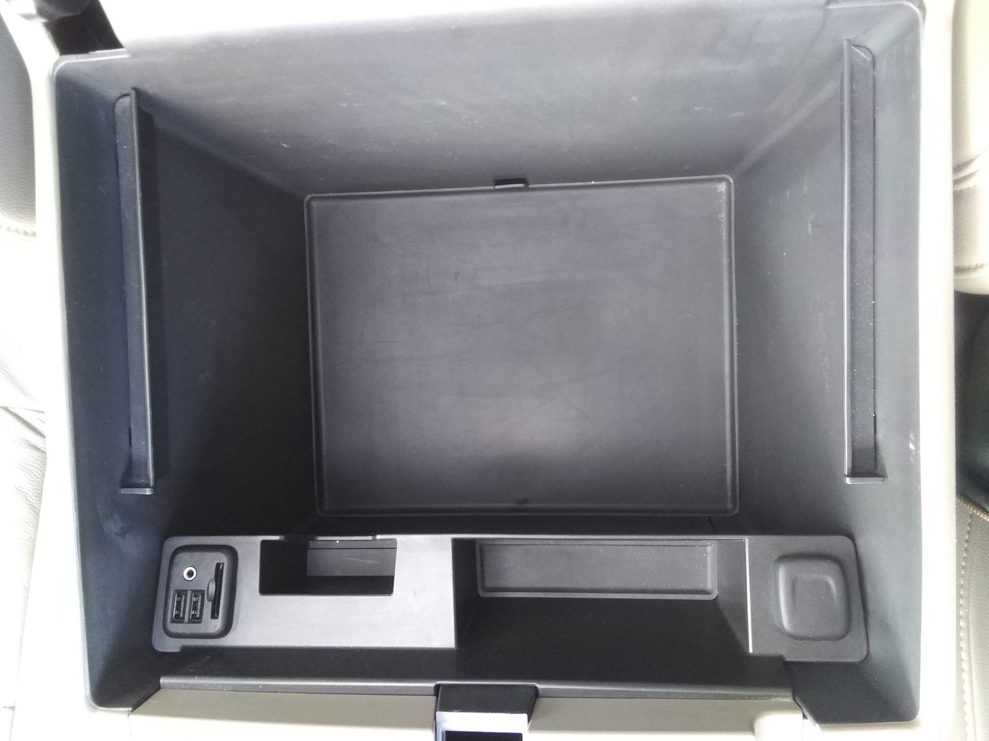 Used 2015 Chevrolet Suburban LT AWD/4WD image 26