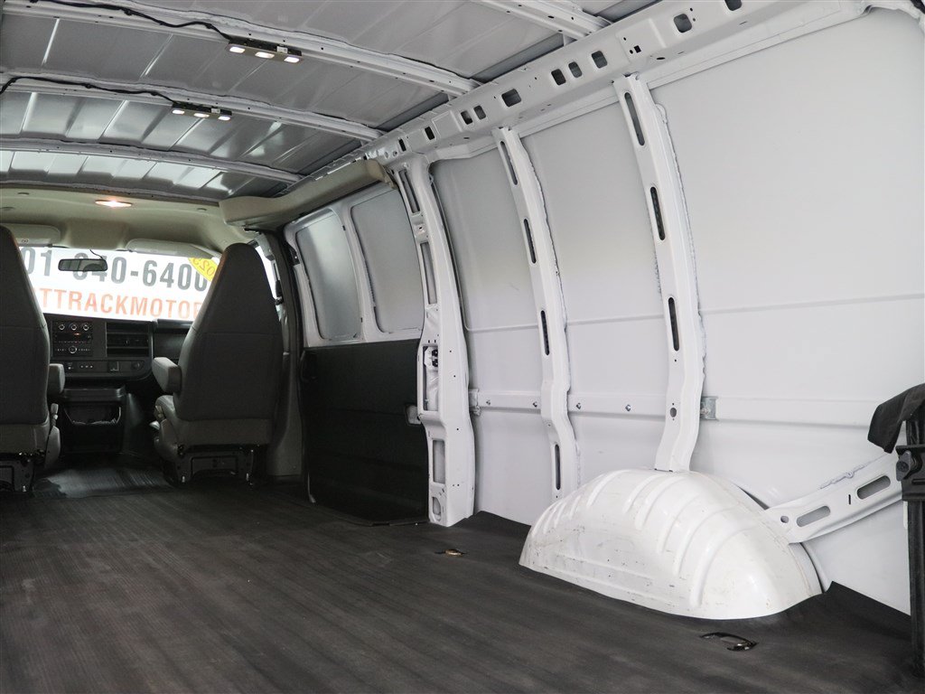 Used 2025 Chevrolet Express 2500 Extended w/ Driver Convenience Package RWD image 10