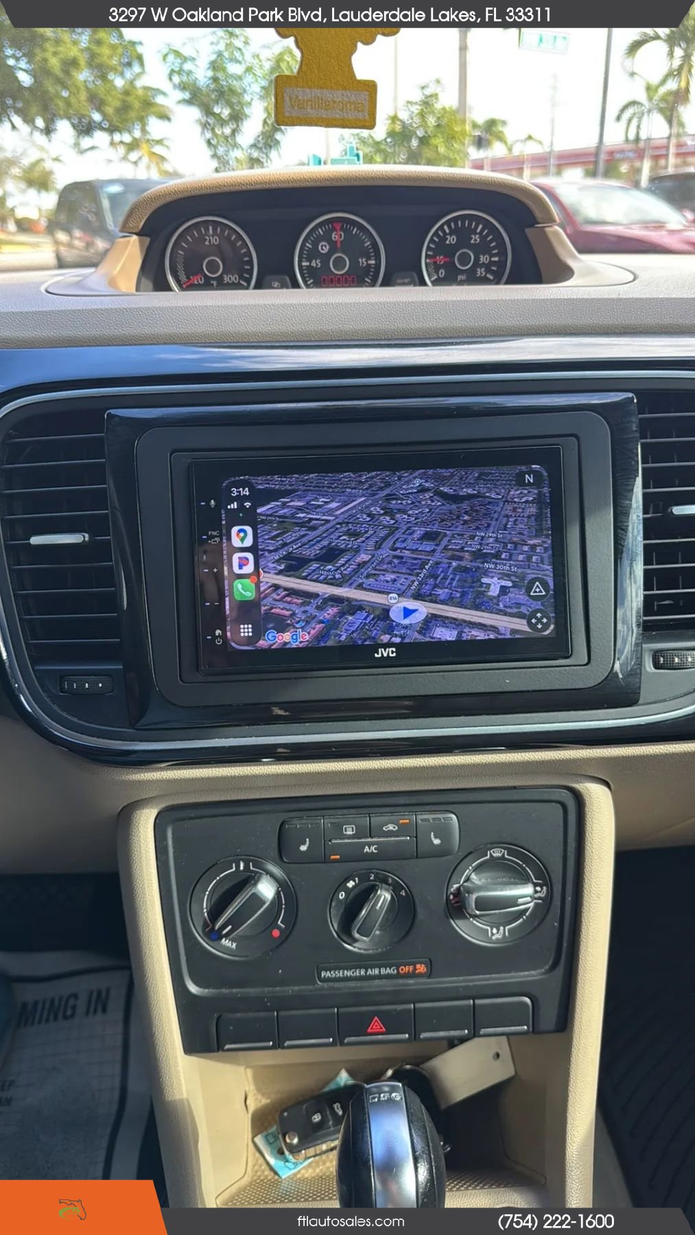 Used 2014 Volkswagen Beetle TDI image 49