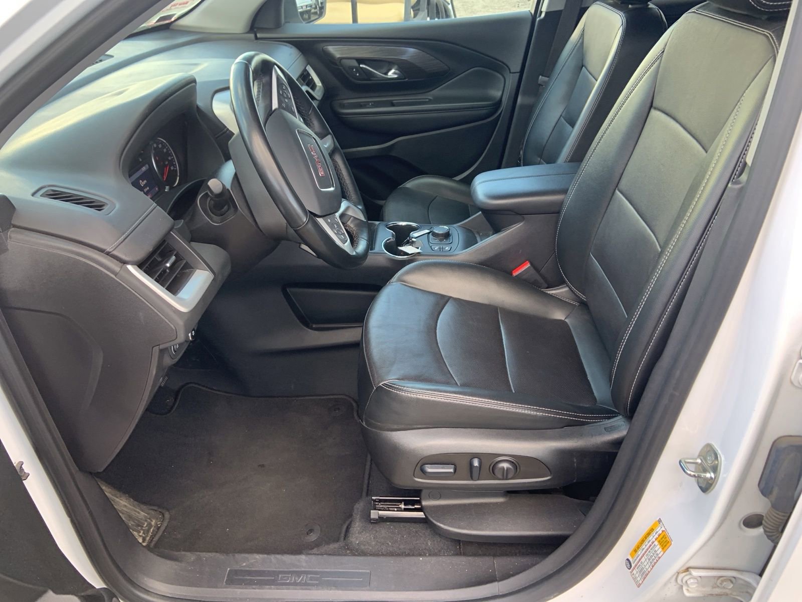 Certified 2023 GMC Terrain SLT w/ Elevation Edition image 13