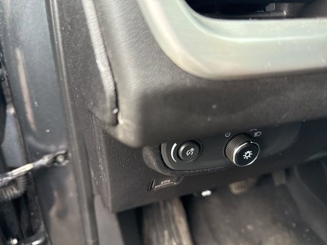 Used 2019 GMC Terrain SLE w/ Driver Convenience Package image 18