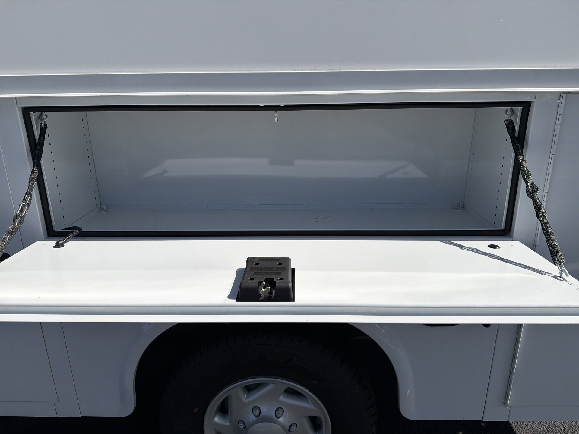 New 2026 Ford E-350 and Econoline 350 Super Duty w/ Power Equipment Group image 24